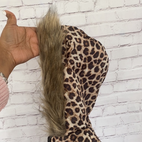 Betsey Johnson faux fur toddler vest size 3T - Picture 5 of 7